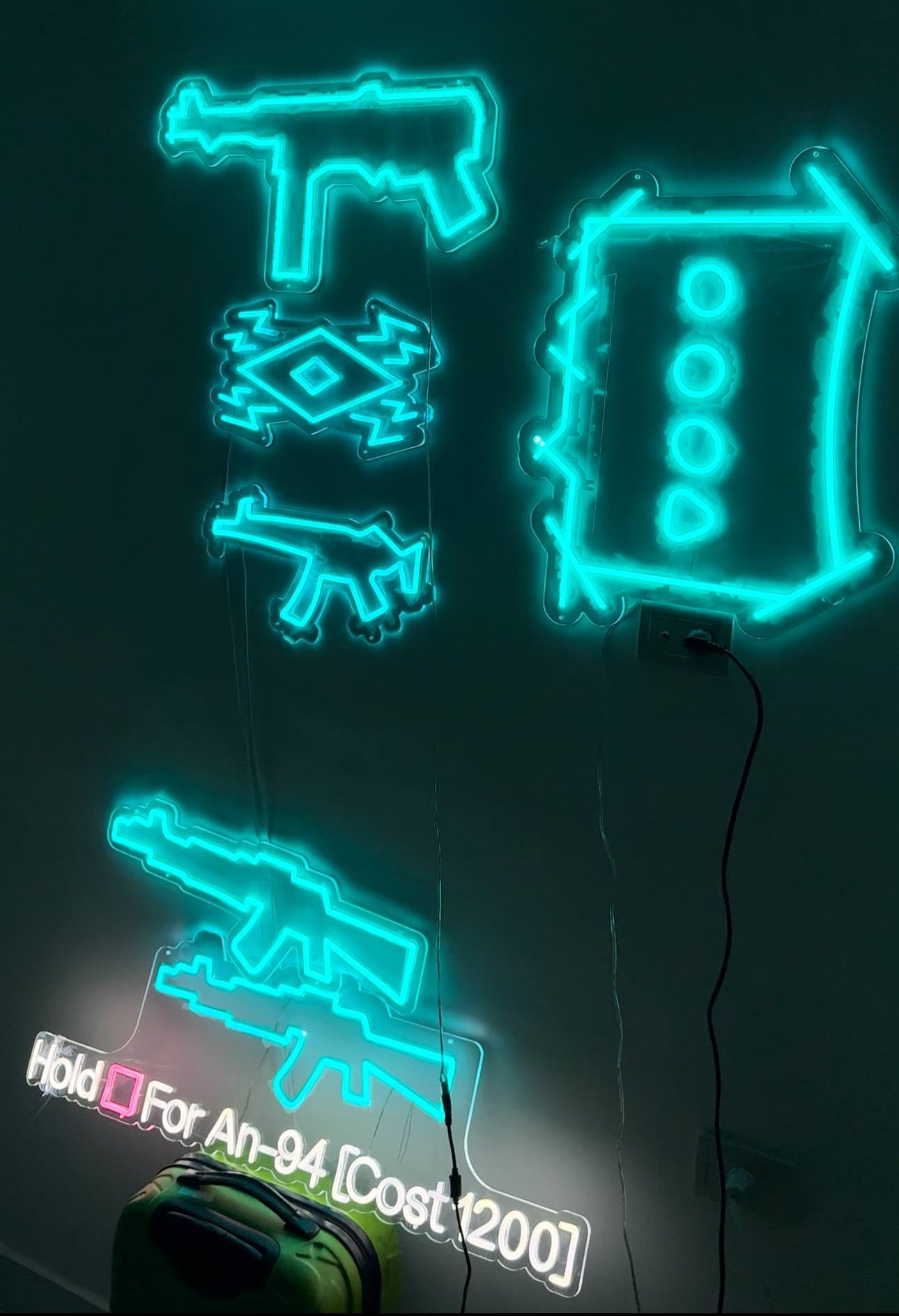 COD Zombies™  Wall Buy