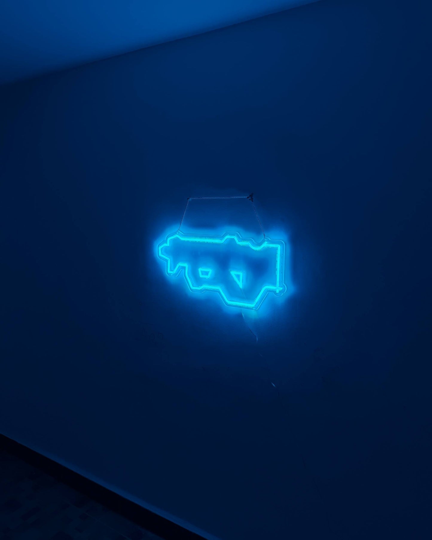PDW-57 Wall Buy - 63 x 33 cm